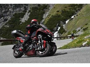 GT SONDERANFERTIGUNG MIT ZUSATZTANK FÃ¼R LANGSTRECKEN / SONDERLACKIERUNG