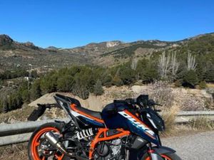 KTM - DUKE 390