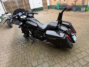 HARLEY DAVIDSON ROAD GLIDE