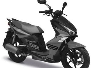 KYMCO SUPER 8 BENZYNA