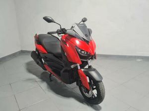 YAMAHA XMAX 250