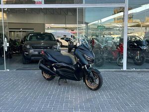 YAMAHA XMAX 250
