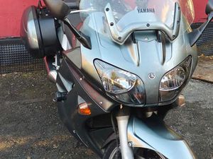 YAMAHA FJR