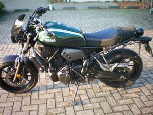 ② YAMAHA XSR 700