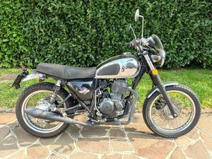 VENDO MASH ITALIA SCRAMBLER 400 CHROMUIM (2018 - 20) USATA A SARONNO (CODICE 9883092) - MOTO.IT
