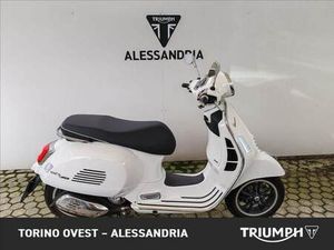 PIAGGIO VESPA 300 GTS HPE SUPER ABS
