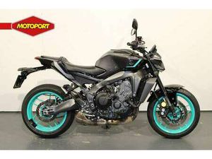 YAMAHA MT-09 Y-AMT ZWART