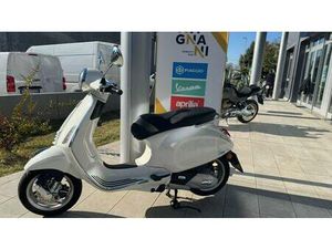 VENDO VESPA PRIMAVERA 125 (2024 - 25) USATA A CESENA (CODICE 9882900) - MOTO.IT