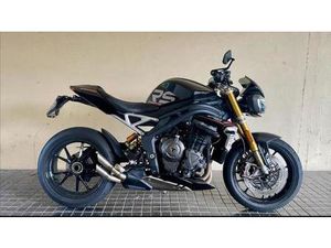 VENDO TRIUMPH SPEED TRIPLE 1200 RS (2021 - 24) USATA A LUCCA (CODICE 9883208) - MOTO.IT