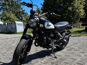 DUCATI SCRAMBLER 800 ICON DARK (A2 TAUGLICH)