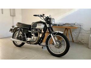 TRIUMPH BONNEVILLE T120V