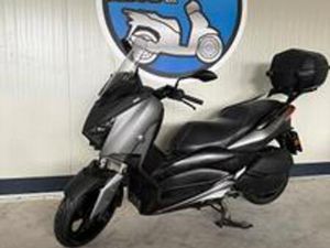YAMAHA X-MAX 300