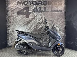 SUZUKI BURGMAN 125 2023