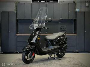 SYM BROMSCOOTER FIDDLE 2/II 2022 1EIG VOL OPTIES BEUGELS 45K — SCOOTERS | SYM — MARKTPLAATS