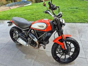 DUCATI SCRAMBLER 800 ARANCIONE