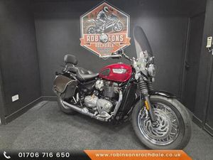 2021 TRIUMPH BONNEVILLE SPEEDMASTER 1200 IN RED WITH NICE EXTRAS.