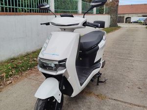 SKUTER ELEKTRYCZNY BARTON E-VIVO ZAREJESTROWANY JAK NOWY 40KM PRZEBIEG ŚWIDNICA