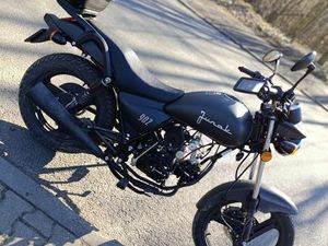 JUNAK 902 49 CC – 2024, MATOWA CZERŃ, < 1 000 KM, STAN IDEALNY ŚWIĘTOCHLOWICE