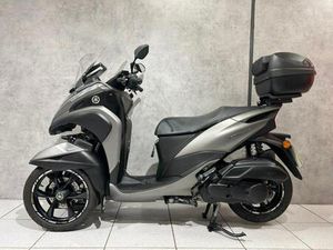 2023 YAMAHA TRICITY 125 - 1386 MILES - NICELY ACCESSORISED!