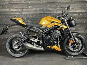 TRIUMPH STREET TRIPLE 765 RS GEEL