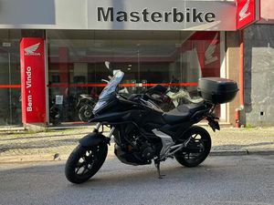 HONDA NC750X - APENAS 6.200 KMS !! - DESDE 114 EUR / MÊS !! TOMAR (SÃO JOÃO BAPTISTA) E SANTA MARIA DOS OLIVAIS