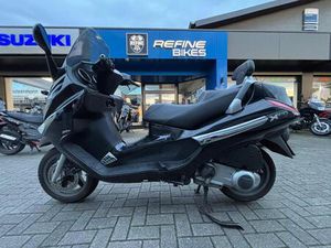 PIAGGIO X-EVO 250