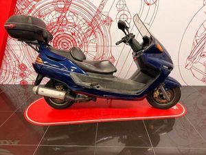 VENDO YAMAHA MAJESTY 250 (1995 - 99) USATA A CALVI (CODICE 9883242) - MOTO.IT