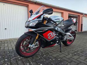 APRILIA RSV4