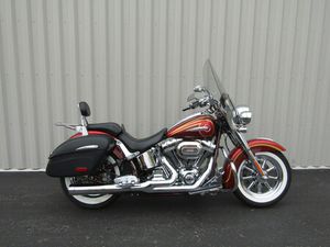 2014 CVO® SOFTAIL® DELUXE