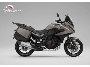 HONDA NT 1100 2026 - PŘEDOBJEDNÁVKA S BONUSEM