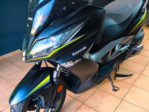 KAWASAKI J300 2018 TADELLOS/HERVORRAGENDER ZUSTAND