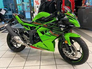 KAWASAKI NINJA 125 ABS KRT-KAWASAKI RACING TEAM/A1