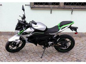 NEUFAHRZEUG KAWASAKI Z E1 FAHRBAR MIT FÜHRERSCHEIN A1 / B196