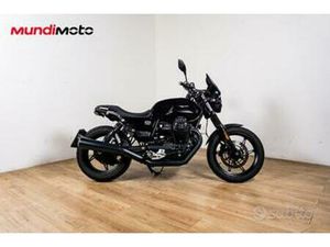 MOTO GUZZI V7 STONE 850 - 2021