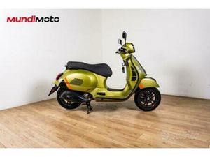 VESPA GTS 300 SUPER - 2024
