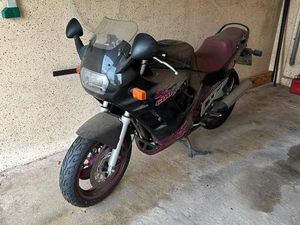 SUZUKI GSXF 600