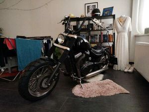 SUZUKI INTRUDER 750