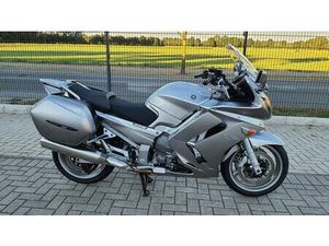 YAMAHA FJR 1300 A KOFFER+ HELM
