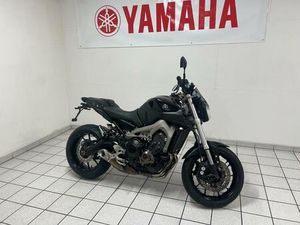 YAMAHA MT 09