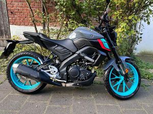 YAMAHA MT-125