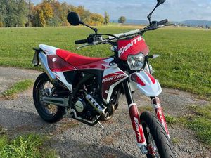 FANTIC XMF 125 PERFORMANCE ROT, NEUWERTIG, GARANTIE