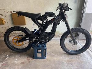 SURRON LIGHT BEE X L1E FACELIFT STRAßENVERSION 2024 MAGURA