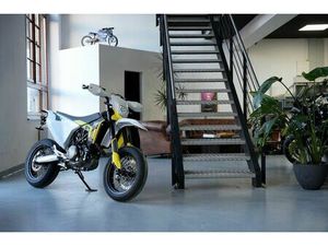 HUSQVARNA SUPERMOTO SM 701 | ABS | REMUS |