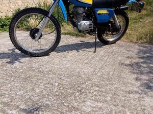 ② HONDA XL 125 EN BON ÉTAT. SEULEMENT 5000 KM !