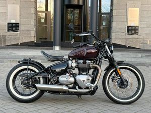 TRIUMPH BONNEVILLE BOBBER UMBAU (2017)