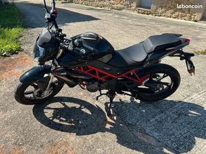 A VENDRE MOTO 125 BN NEUVE