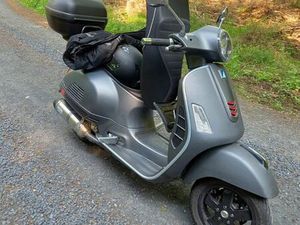 VESPA GTS 300 SUPERSPORT