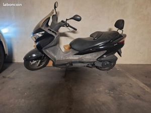 VEND SCOOTER SUZUKI BURGMAN