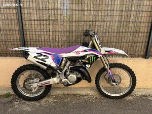 YAMAHA 125 YZ E HOMOLOGUÉE