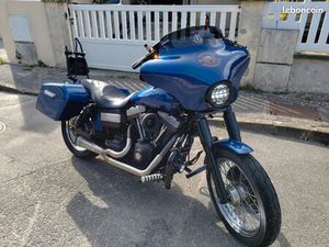 HARLEY DAVIDSON DYNA STREET BOB